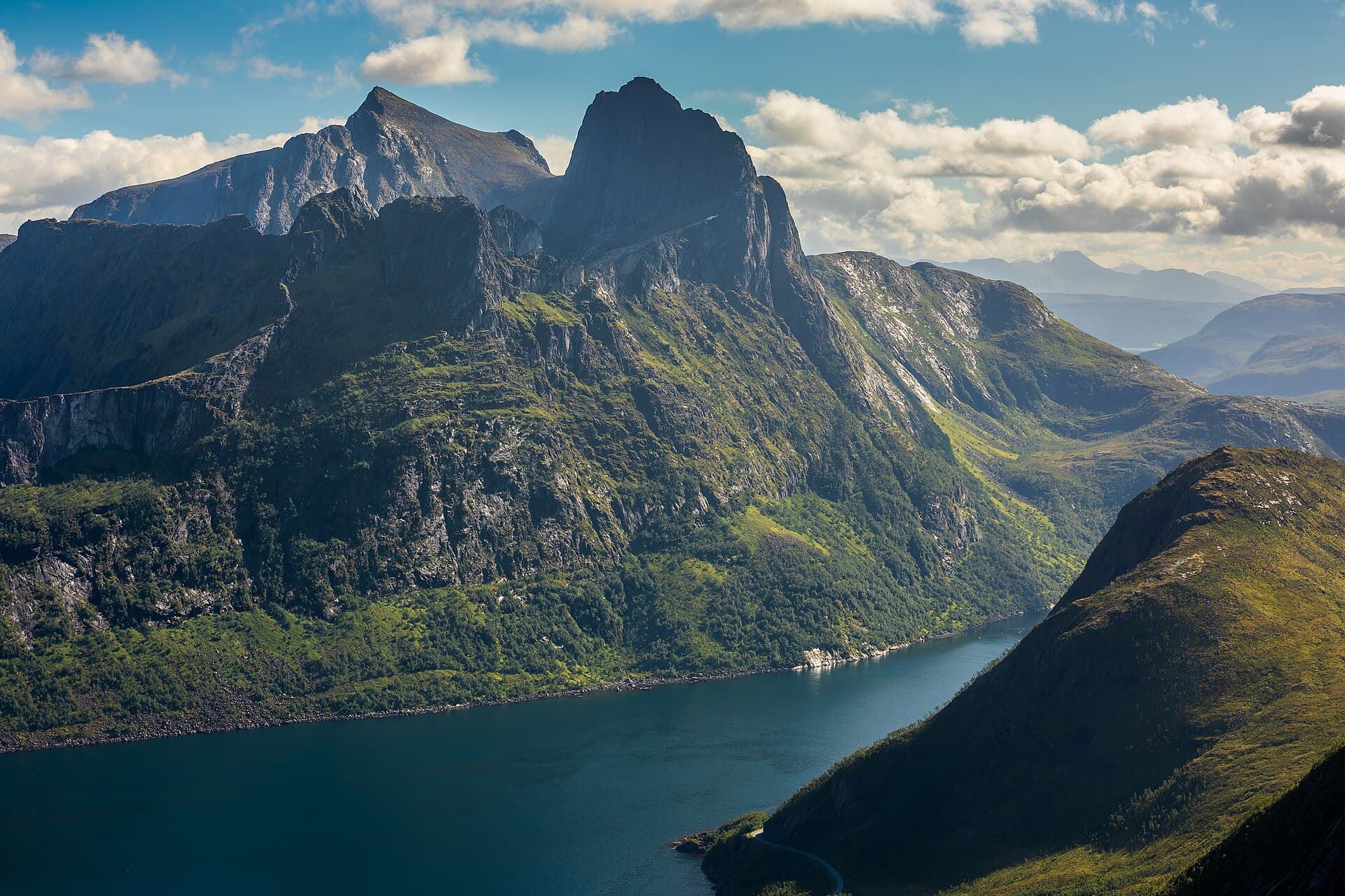 Keipen and Grytetippen above Ørnfjorden, viewed from Hesten on Senja